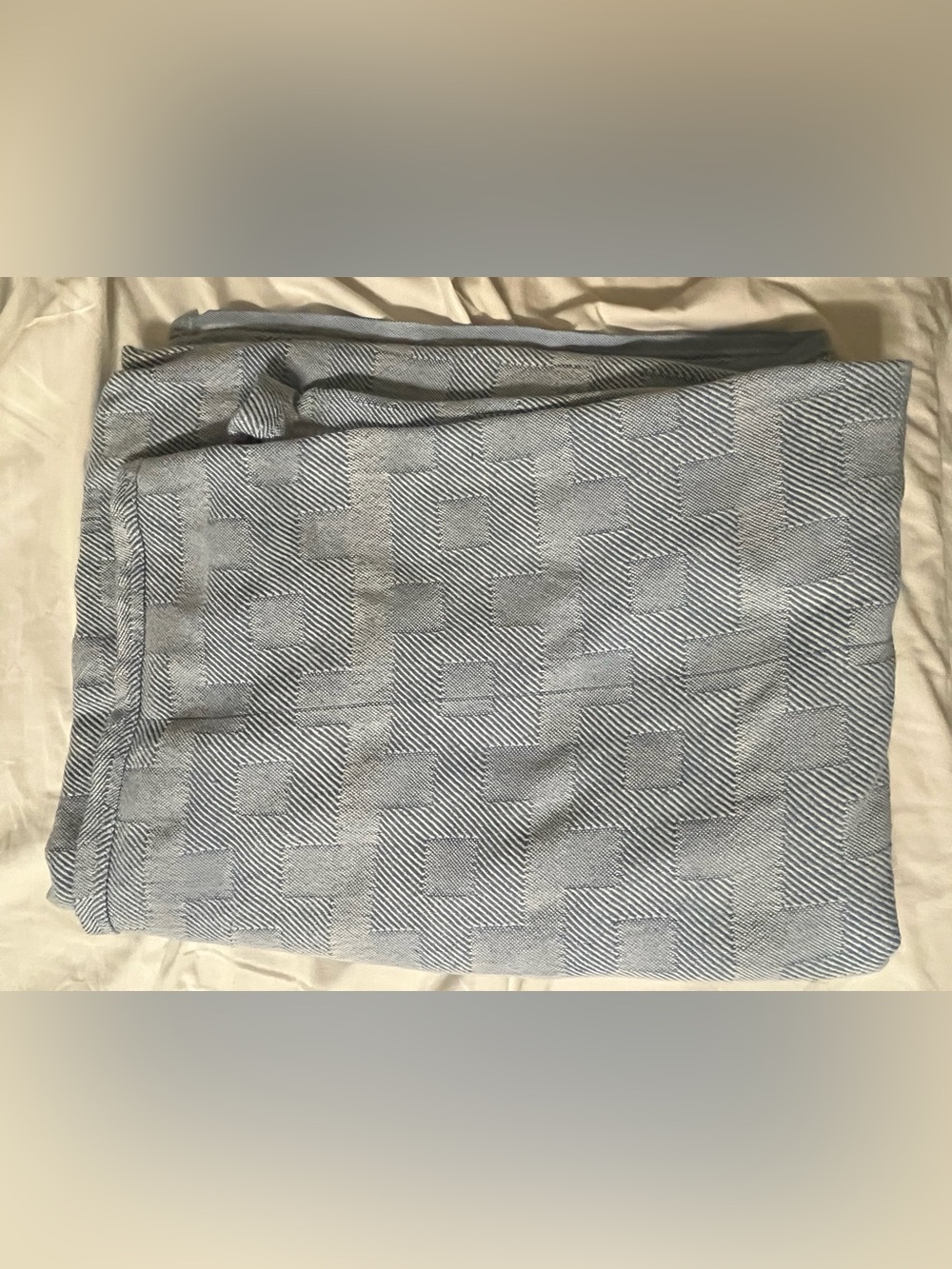 Cozy & Comforting Blue Twin Size Blanket